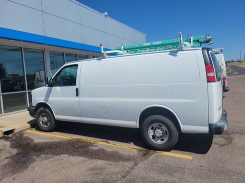 Used 2008 Chevrolet Express 2500 RWD image 8