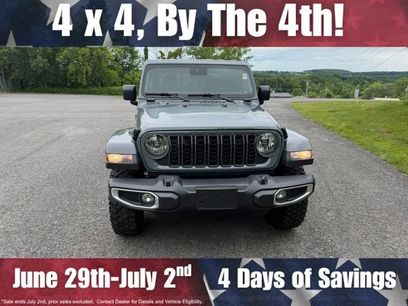 Used 2025 Jeep Gladiator Sport