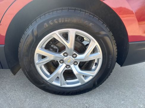 Used 2018 Chevrolet Equinox LT FWD image 9