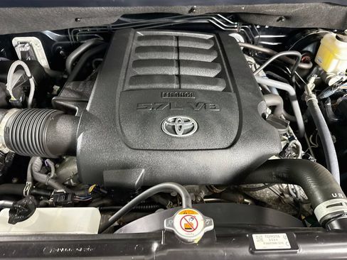 Certified 2020 Toyota Tundra Limited w/ Limited Premium Package AWD/4WD image 33