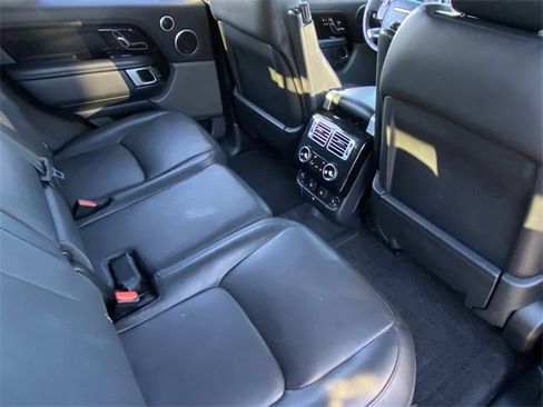 Used 2018 Land Rover Range Rover HSE image 23