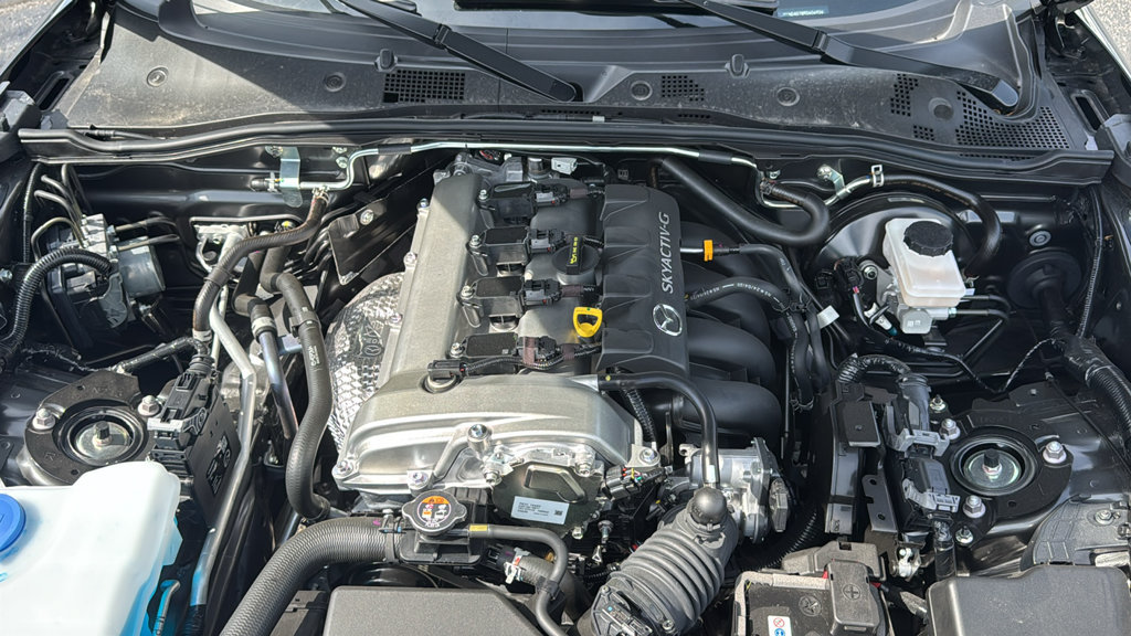 Used 2024 MAZDA MX-5 Miata Grand Touring RWD image 14