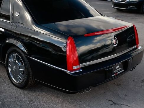Used 2006 Cadillac DTS FWD image 41