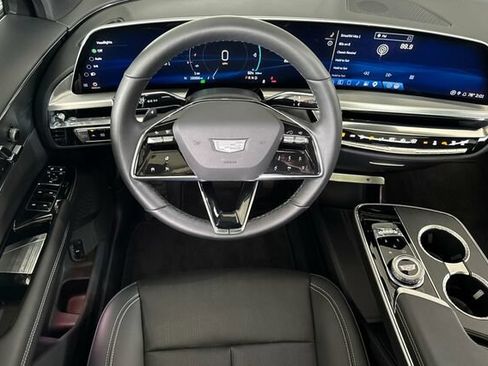 Certified 2024 Cadillac Lyriq Luxury AWD/4WD image 14