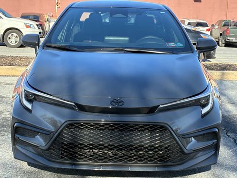 Used 2023 Toyota Corolla SE image 2