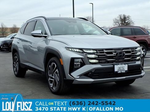 Used 2025 Hyundai Tucson Limited image 1