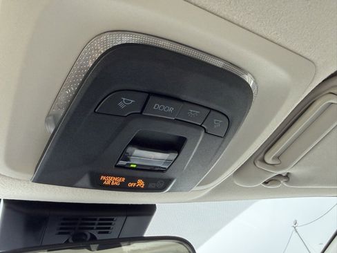 Used 2025 Toyota Corolla Hybrid Sedan image 46