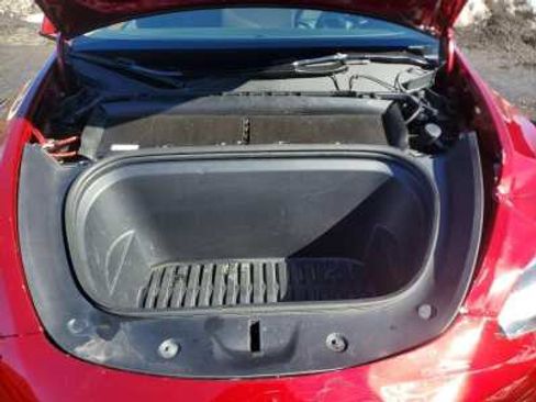 Used 2024 Tesla Model Y 2WD image 9