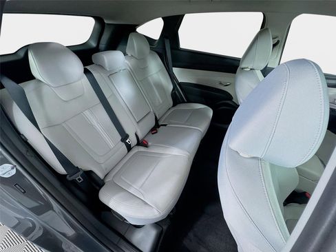 Certified 2025 Hyundai Tucson SEL FWD image 26