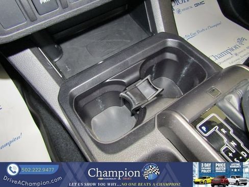 Used 2021 Toyota Tacoma TRD Off-Road image 34