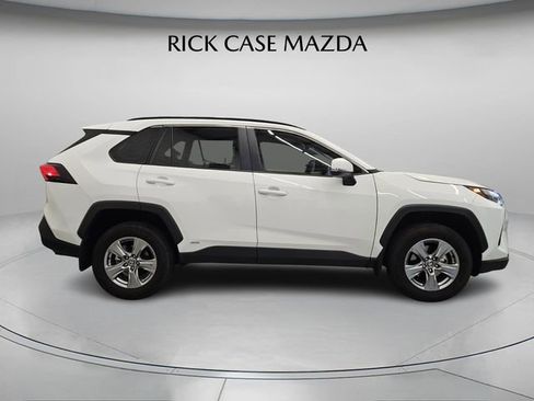 Used 2024 Toyota RAV4 XLE image 4