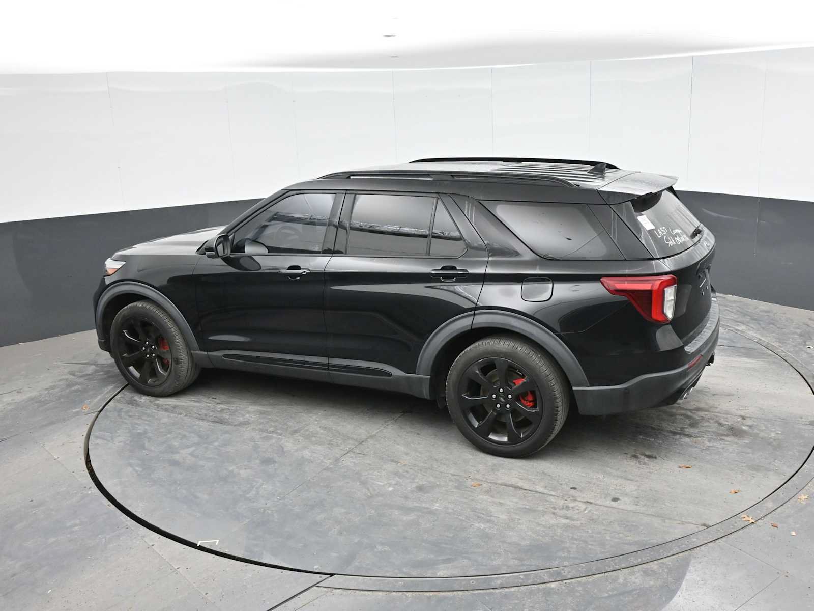 Used 2020 Ford Explorer ST w/ ST Street Pack AWD/4WD image 11
