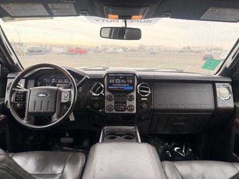 Used 2013 Ford F250 Platinum image 18