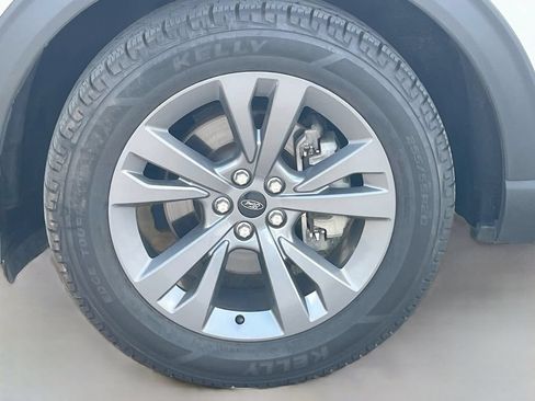 Used 2023 Ford Explorer XLT w/ Equipment Group 202A AWD/4WD image 33