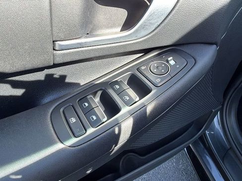 Used 2025 Hyundai Sonata SEL FWD image 20