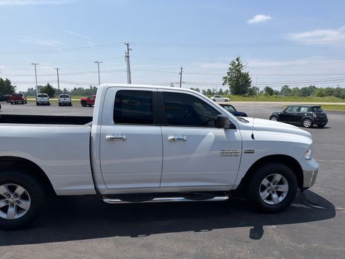 Used 2016 RAM 1500 Classic SLT AWD/4WD image 4