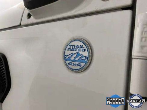 Used 2023 Jeep Wrangler Unlimited Sahara w/ Cold Weather Group image 94