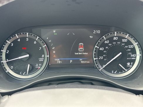 Certified 2021 Toyota Highlander XSE FWD image 10