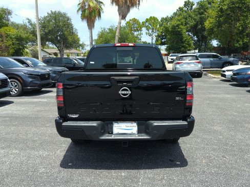 Used 2024 Nissan Frontier SL w/ Technology Package RWD image 7