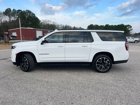 Used 2021 Chevrolet Suburban RST w/ Luxury Package image 4