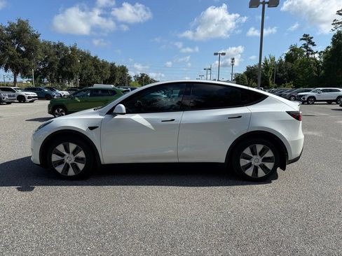 Used 2021 Tesla Model Y Long Range AWD/4WD image 14