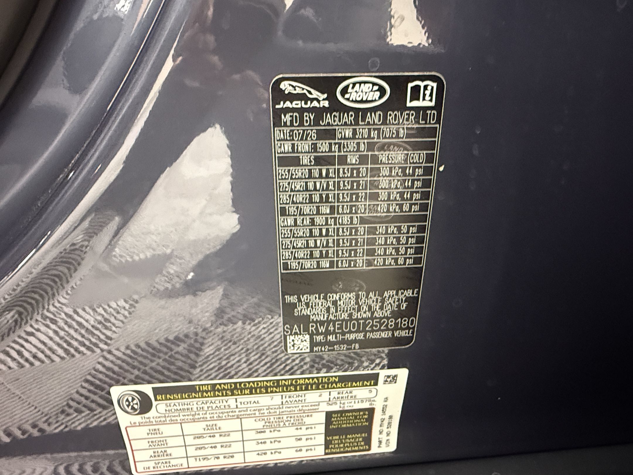 New 2026 Land Rover Discovery Limited Edition AWD/4WD image 25