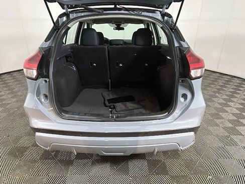 Used 2023 Nissan Kicks SV FWD image 32