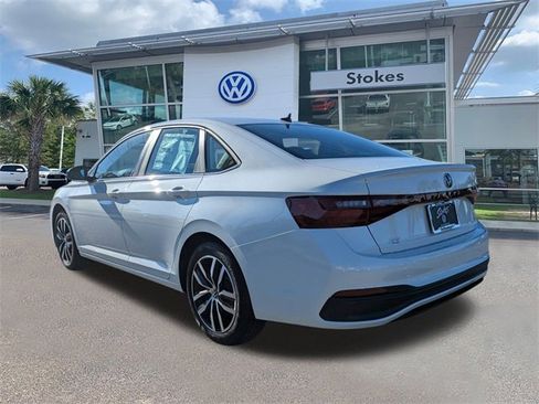 New 2026 Volkswagen Jetta SE image 6