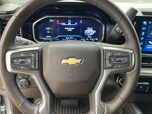 Used 2025 Chevrolet Silverado 2500 LTZ w/ LTZ Plus Package AWD/4WD image 21