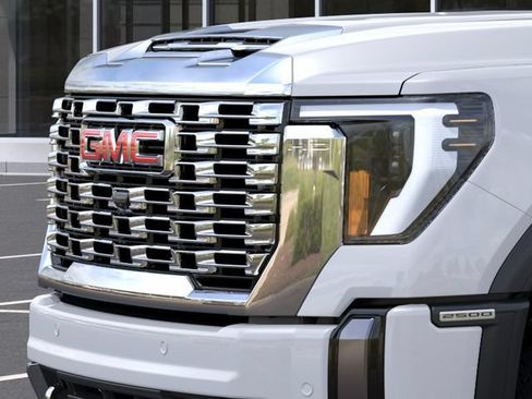 New 2026 GMC Sierra 2500 Denali w/ Denali Reserve Package AWD/4WD image 13