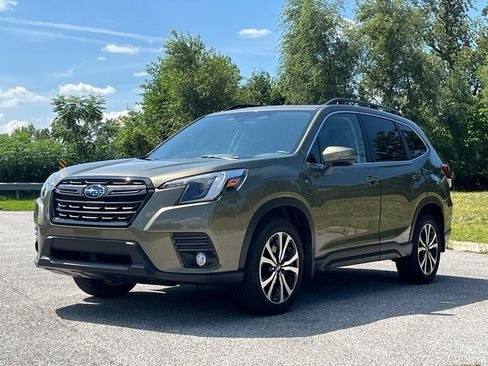 Used 2022 Subaru Forester Limited w/ Popular Package #3 AWD/4WD image 3