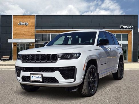 New 2026 Jeep Grand Cherokee Limited AWD/4WD image 1