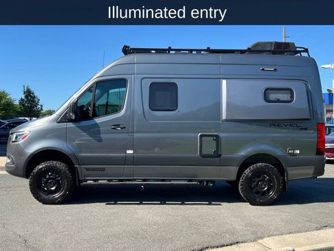 Used 2022 Mercedes-Benz Sprinter 2500 image 9