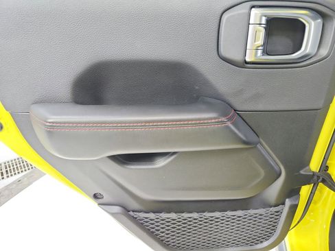 Used 2024 Jeep Wrangler Unlimited Rubicon image 38