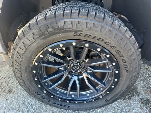 Used 2021 Ford F150 Lariat w/ Equipment Group 502A High image 19