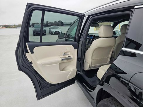 New 2026 Mercedes-Benz GLB 250 image 15