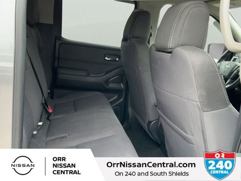 Used 2023 Nissan Frontier SV image 12
