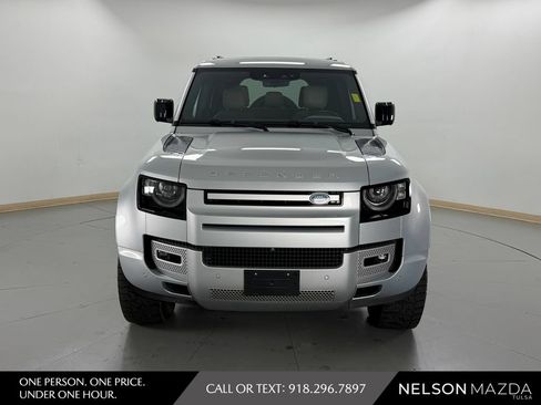 Used 2022 Land Rover Defender 110 XS Edition AWD/4WD image 2