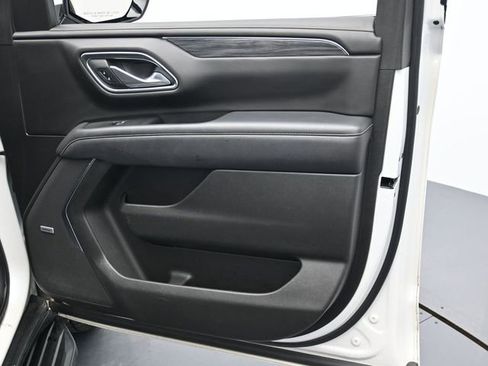 Used 2022 GMC Yukon SLT w/ SLT Premium Package image 31