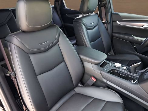 Used 2024 Cadillac XT5 Luxury FWD image 31