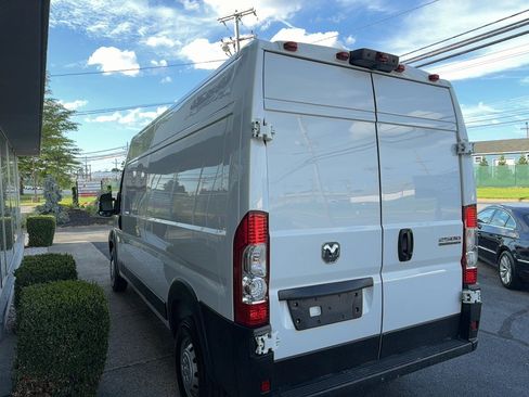 Used 2023 RAM ProMaster 2500 FWD image 4