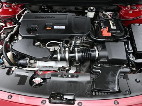 Used 2018 Honda Accord Sport image 15
