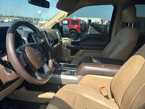 Used 2020 Ford F150 Lariat w/ Equipment Group 502A Luxury AWD/4WD image 13