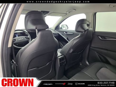 Used 2023 Kia Niro EX FWD image 17