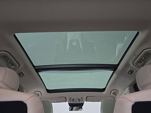 New 2026 Mercedes-Benz GLS 450 4MATIC image 13