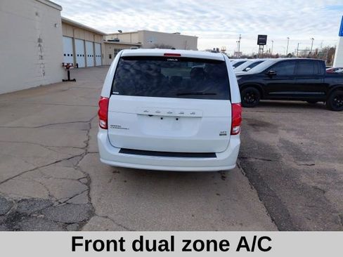 Used 2018 Dodge Grand Caravan GT image 6