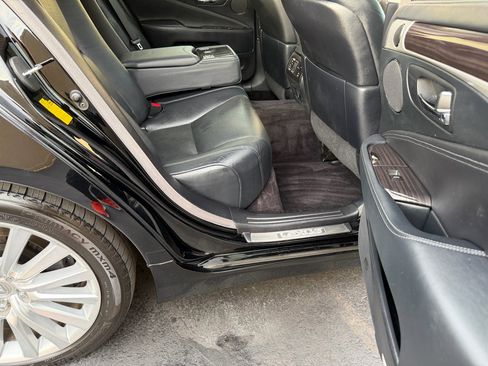 Used 2013 Lexus LS 460 AWD image 36