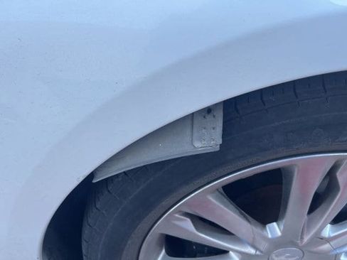 Used 2012 Hyundai Genesis 3.8 w/ Premium Pkg image 6