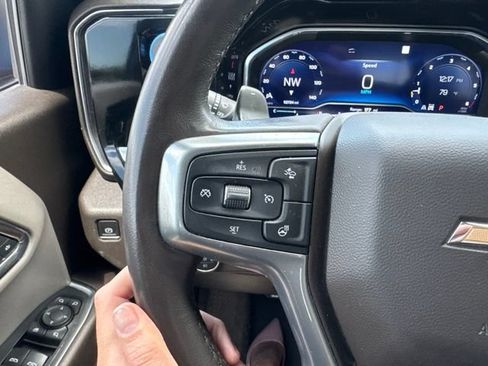 Used 2023 Chevrolet Silverado 1500 LTZ w/ LTZ Premium Package AWD/4WD image 15
