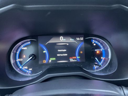 Used 2021 Toyota RAV4 XSE w/ XSE Grade Weather Package image 17